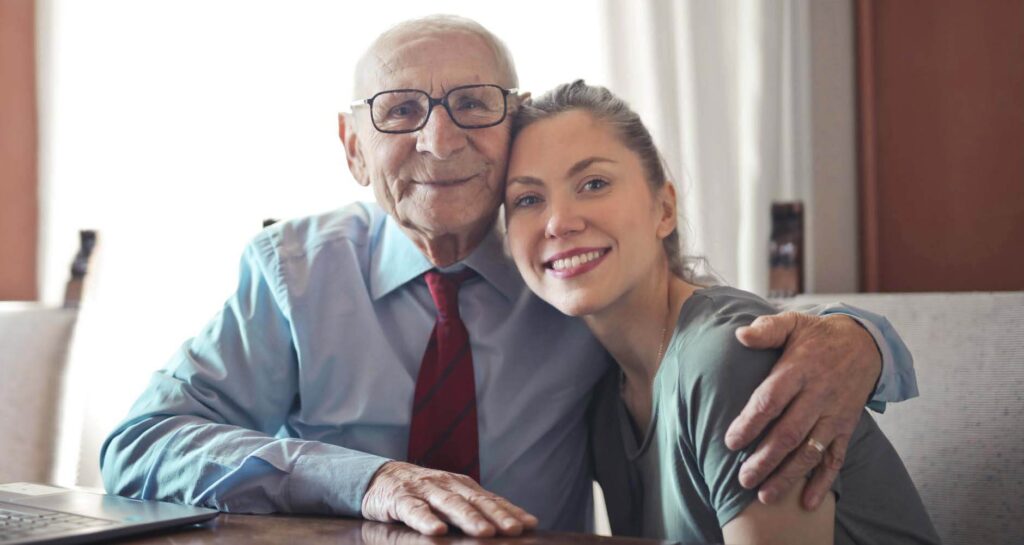 Si mi familiar ya recibe apoyo, no pertenece a ninguna comunidad indígena y tiene 65, 66 y 67 años